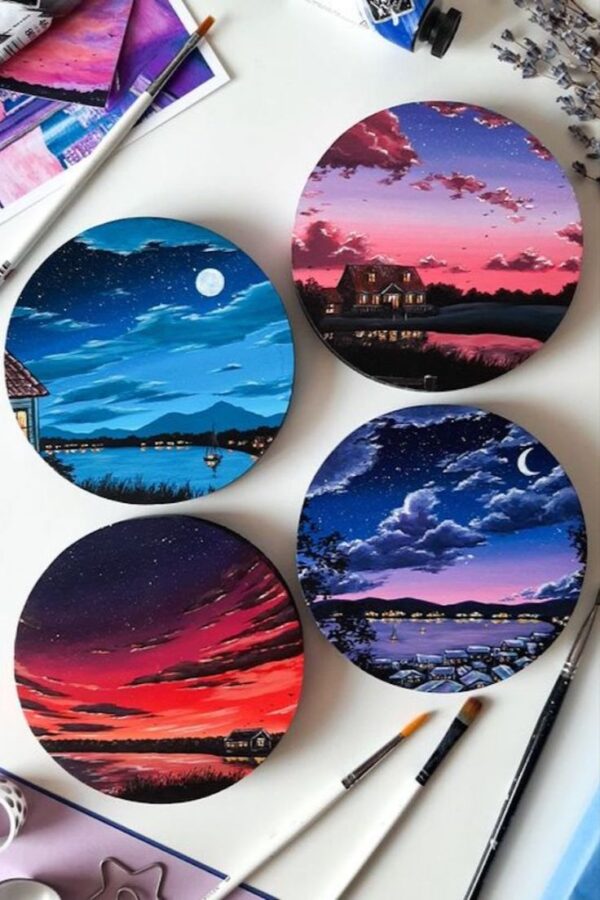 Small round canvas for classes 6-8